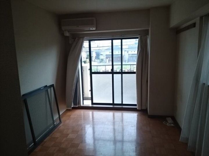 安武マンション城北の居間