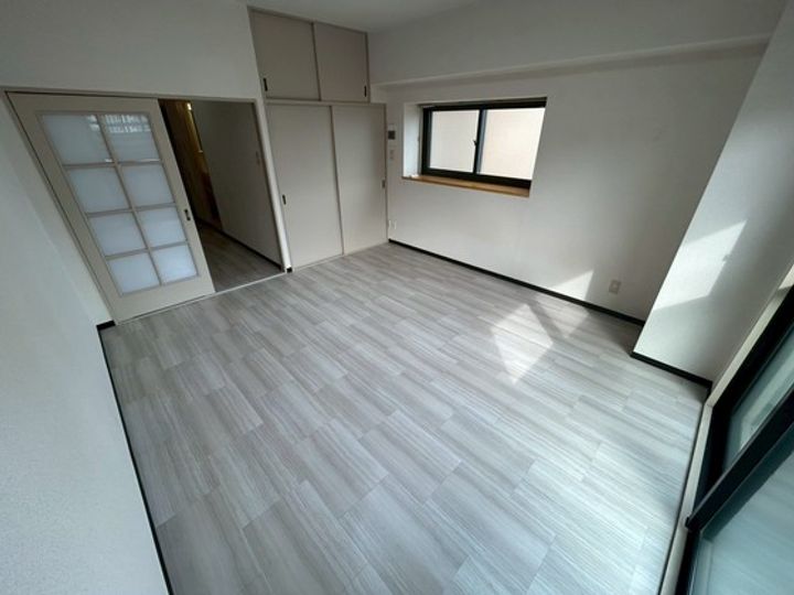 グランヴェルジェ中須IIの内装