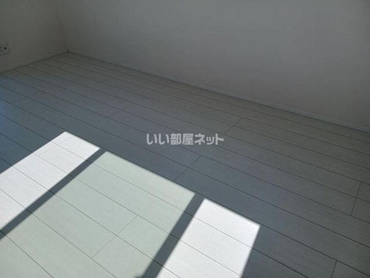 RESI NAGAI(レジながい)I、IIの居間