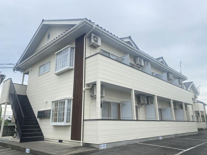 ルピナスBの外観