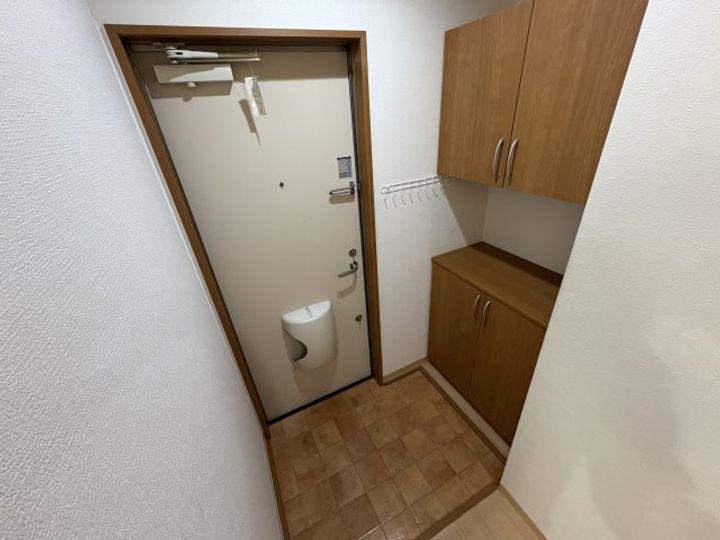 ハイツ晴斗VIIの玄関