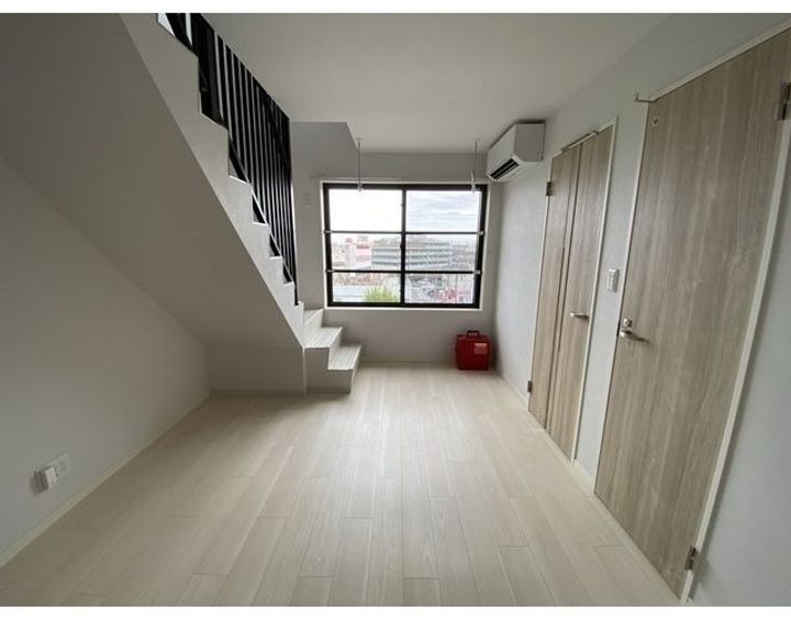 Cion Ohanajayaの居間