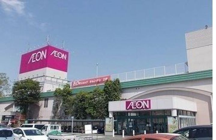 ディアス・カーサVIの周辺