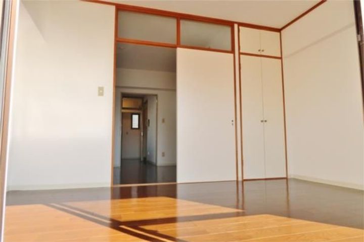 ロイヤルマンション市川の内装