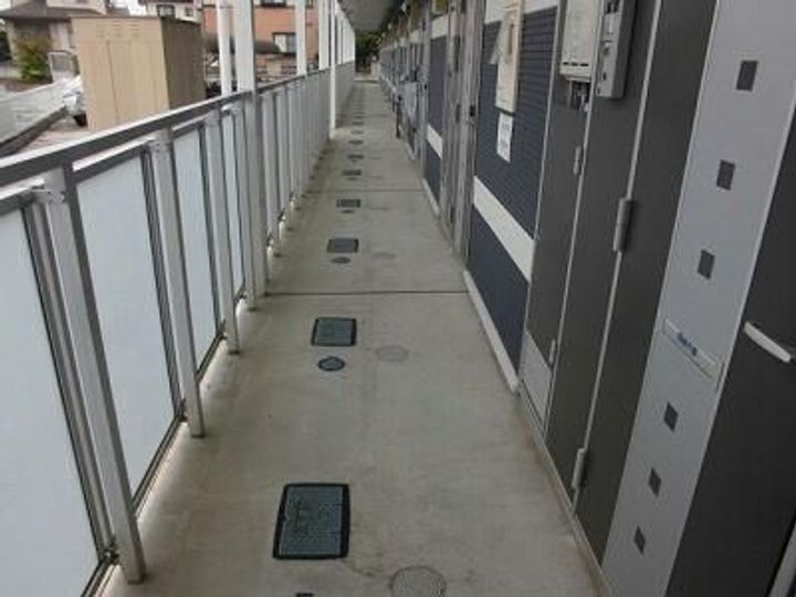 レオネクスト宝石台IIの玄関