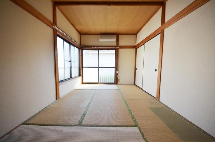 小黒荘Aの居間