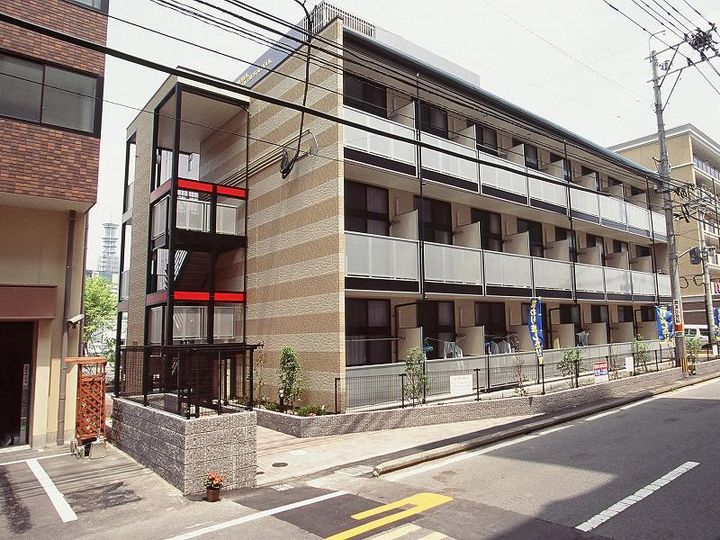 レオパレス秀の外観