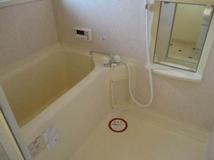 アーバンストリートEの風呂