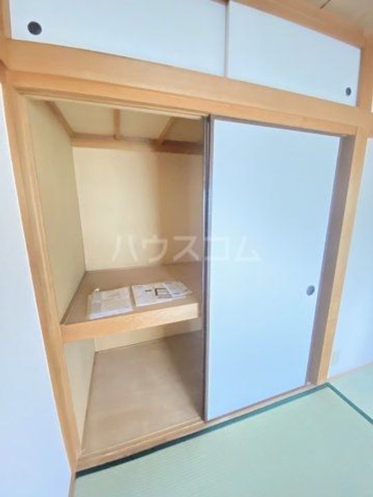 ヴィラ国立の内装