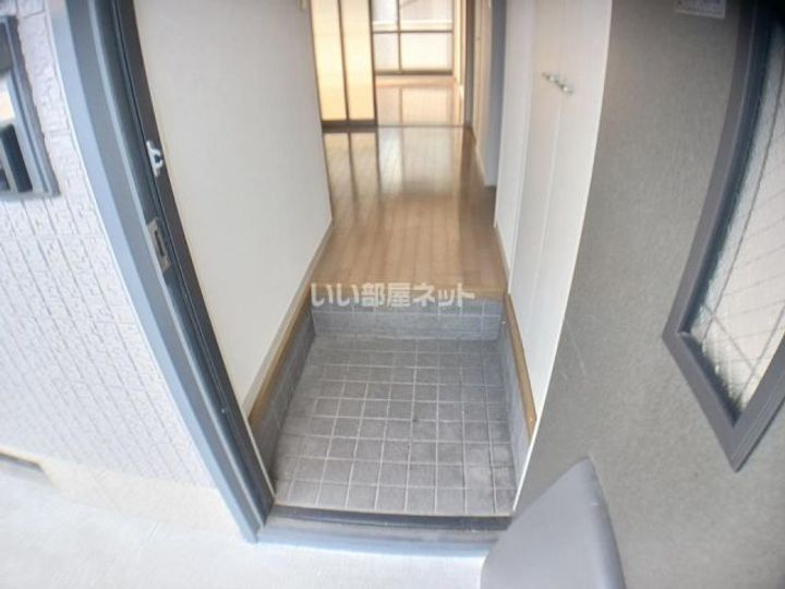 シャーメゾンフレアAの玄関