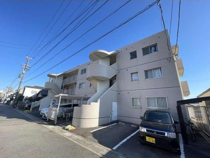 ハイツなかじまの外観