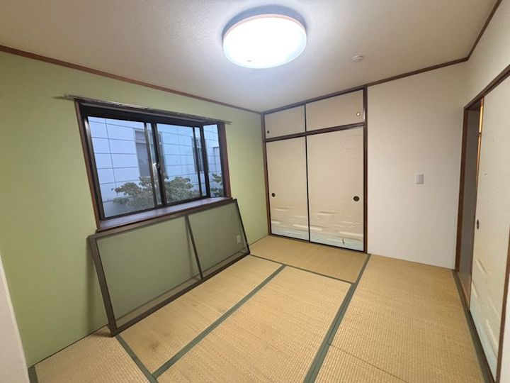 フローレス八幡IIの内装