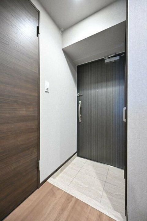 東京都千代田区神田三崎町2(マンション)の賃貸物件の玄関