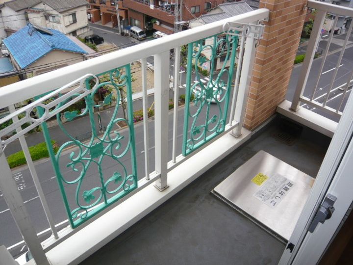 レジェンヌ・サトウの内装