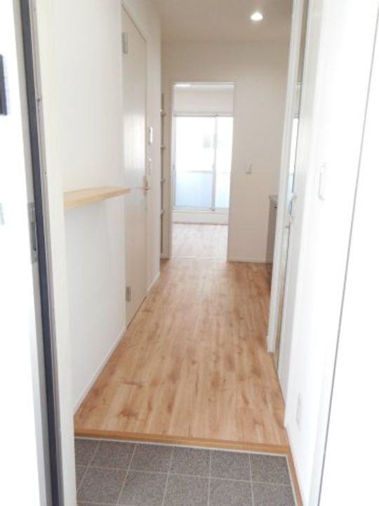 埼玉県東松山市美原町3(アパート)の賃貸物件の玄関