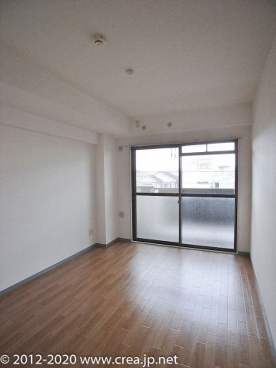 ウイング朝霞台の居間