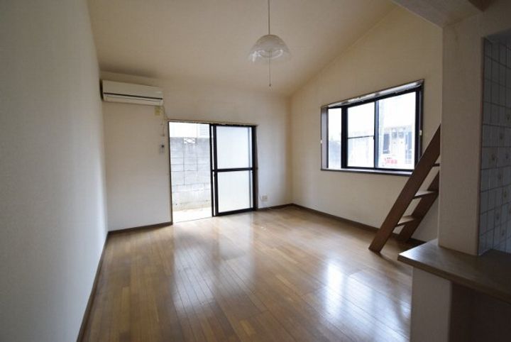 メゾン西船の居間