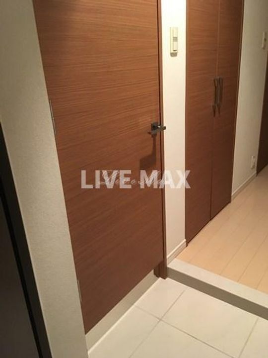 クリオ五反田の玄関