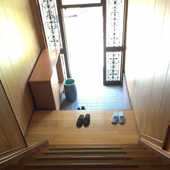 長崎県佐世保市大黒町(一戸建)の賃貸物件の玄関