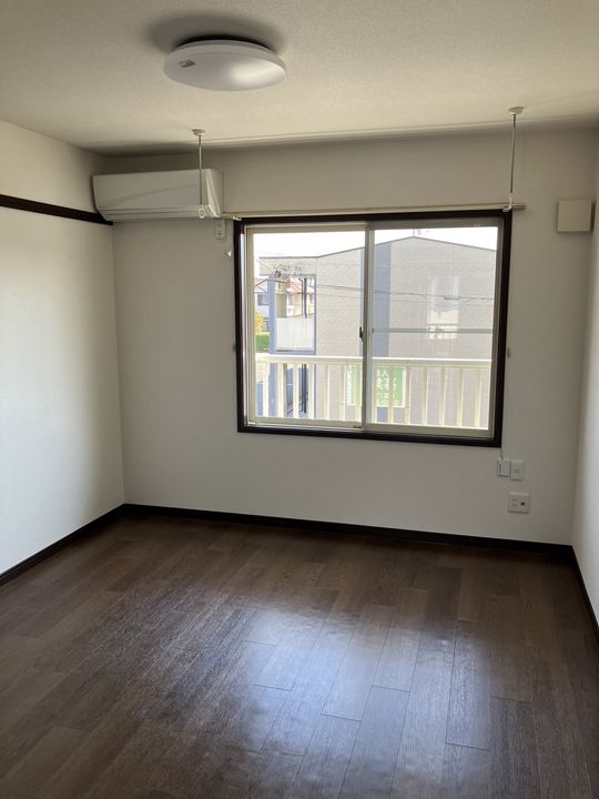 ファミーユ茂木Aの居間