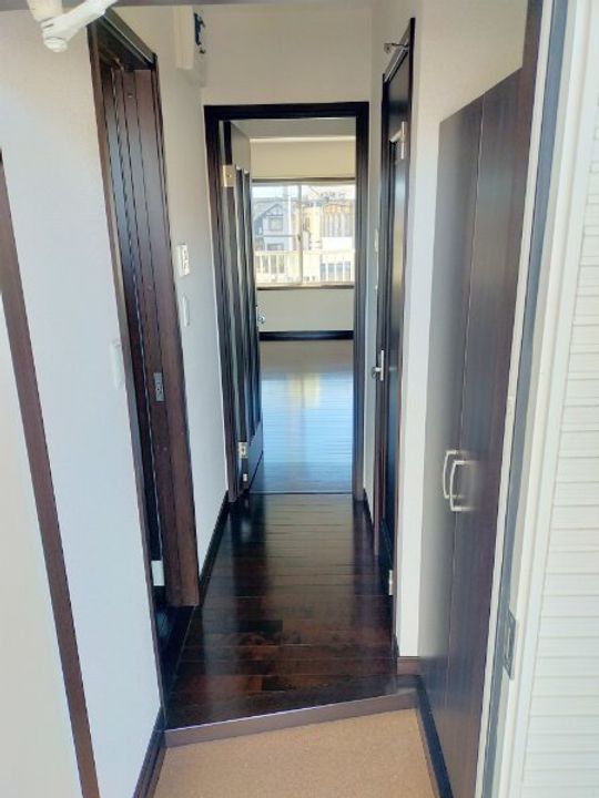 ファミーユ茂木Aの玄関