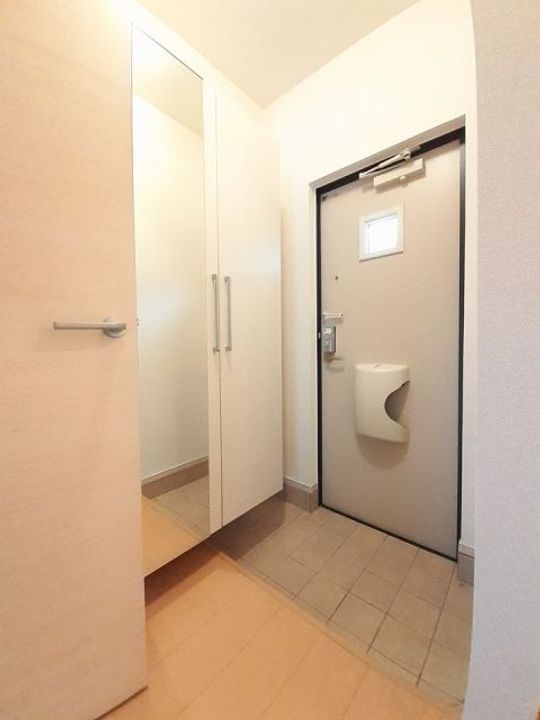 福島県伊達市柳内(アパート)の賃貸物件の玄関