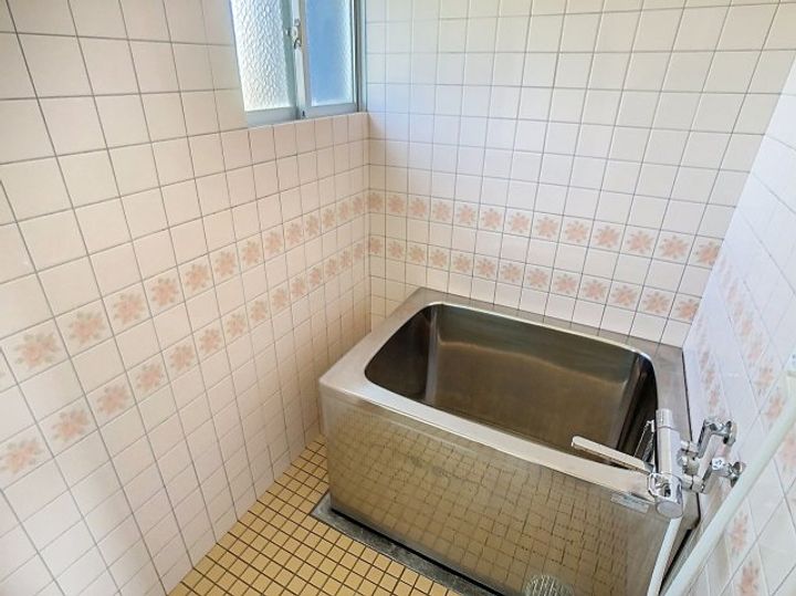 ファミール物部の風呂