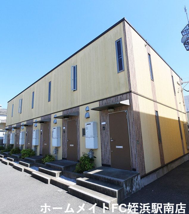 イエローコートヨコハマ A棟の外観