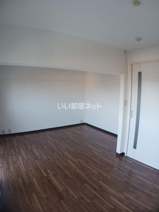 兵庫県加古郡播磨町北本荘2(マンション)の賃貸物件の居間