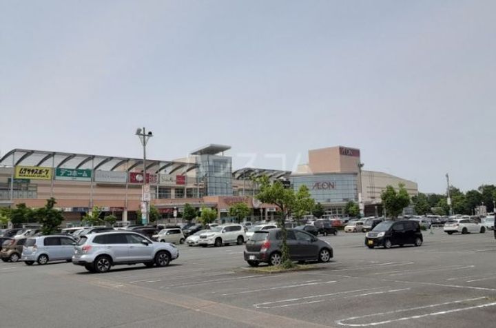 イーストシティー長谷川の周辺