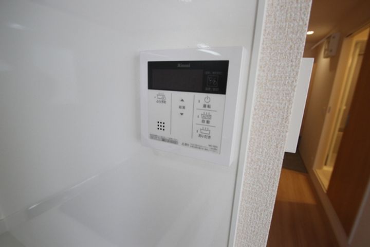 L,crew舟入南の内装