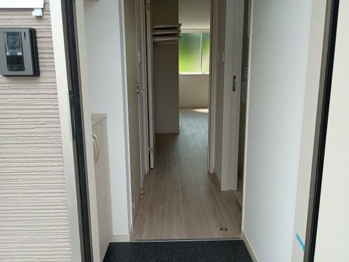 メゾンクレールの玄関