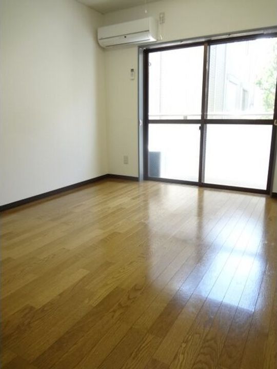 東京都日野市神明2(マンション)の賃貸物件の居間