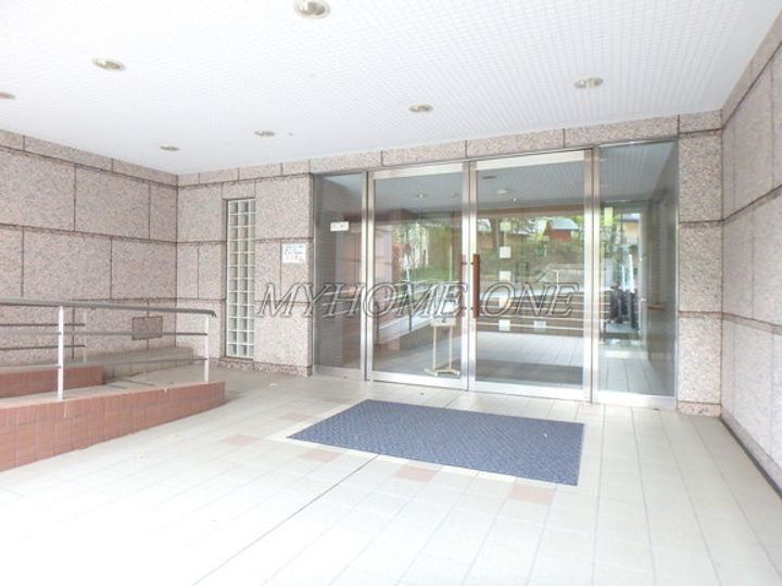 神奈川県横浜市青葉区市ケ尾町(マンション)の賃貸物件の地図