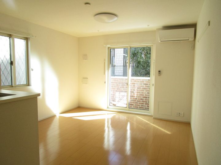 東京都町田市大蔵町(アパート)の賃貸物件の居間