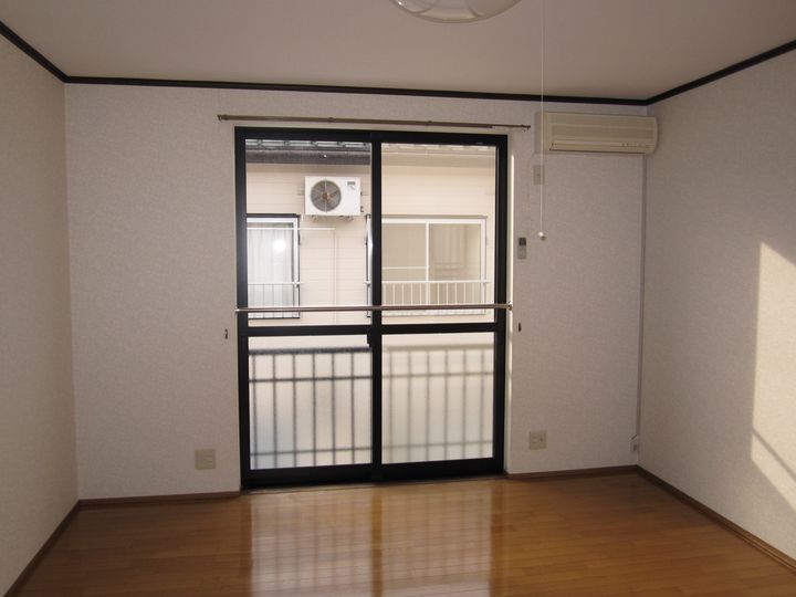 メゾン ユウの居間