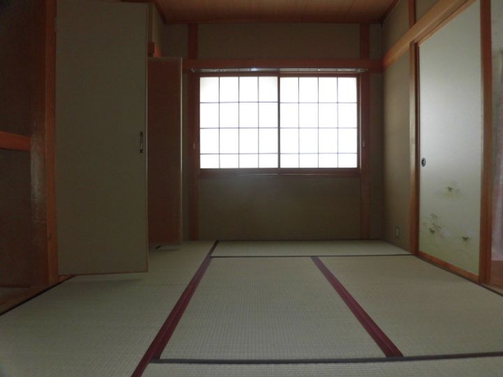 長野県上田市中央4(アパート)の賃貸物件の居間