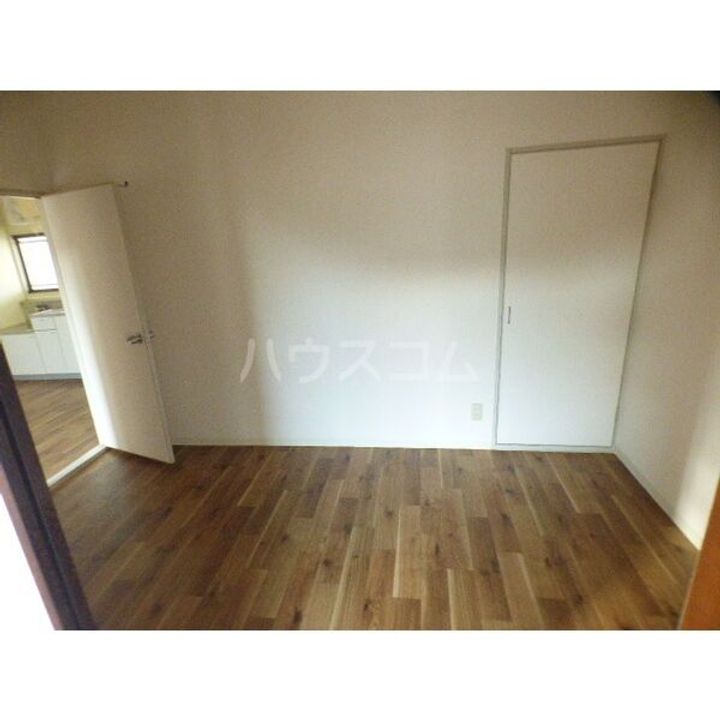 ロイヤル小塩III A棟の内装