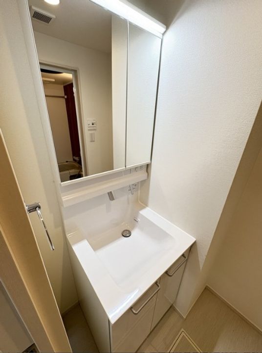 リブリ・矢川の内装