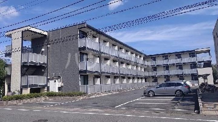 レオパレスアマデウスの外観