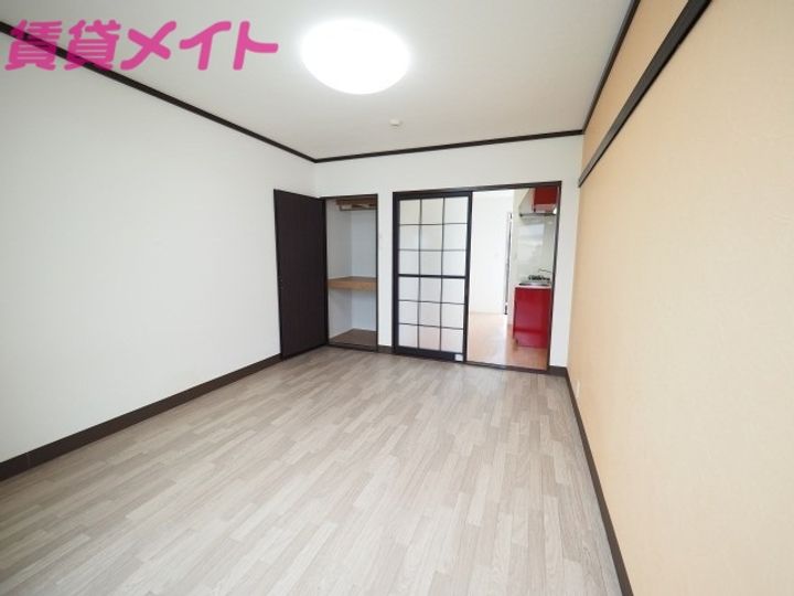 グランガーデン江戸橋の居間