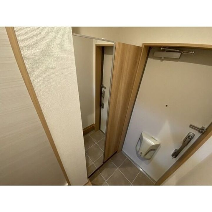 大阪府交野市森南1(一戸建)の賃貸物件の玄関