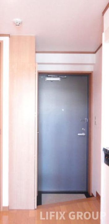グランジュール目白西の玄関