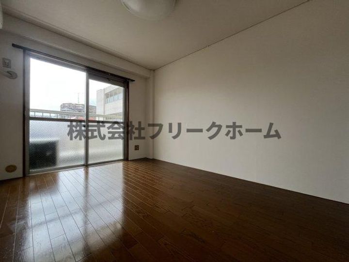 東京都小金井市緑町5(マンション)の賃貸物件の居間