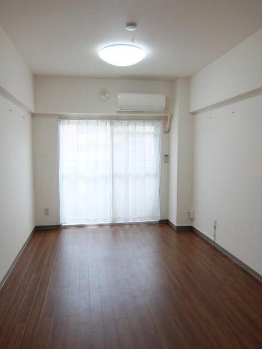 東京都多摩市山王下1(マンション)の賃貸物件の居間