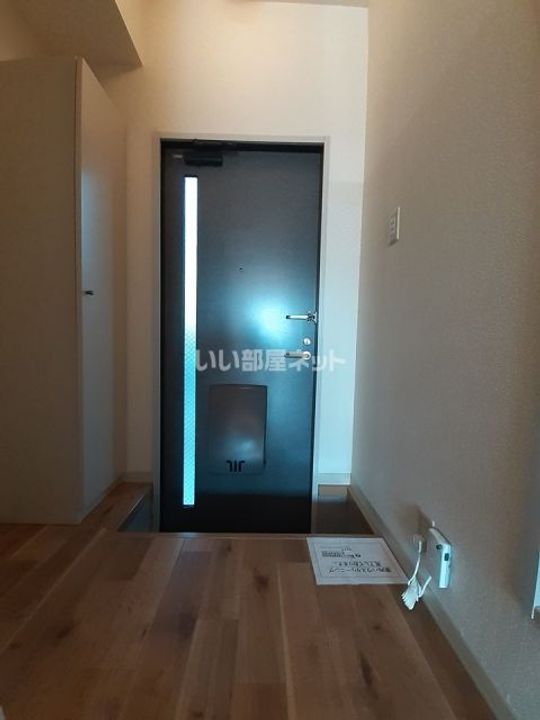 兵庫県加東市社(アパート)の賃貸物件の玄関