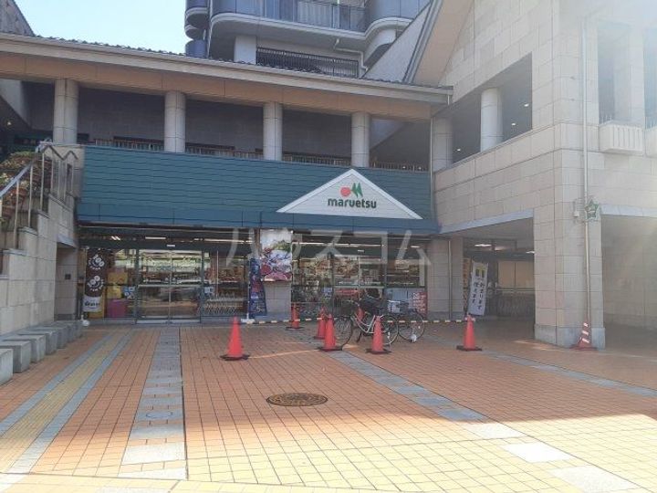 アルプ所沢の周辺