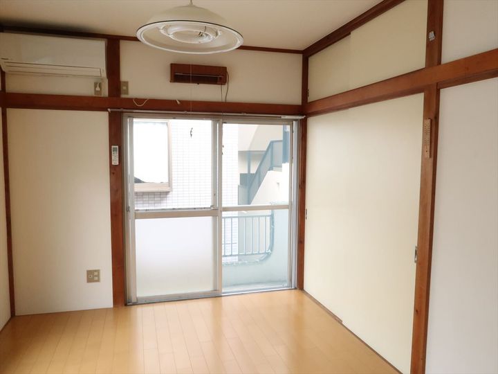 東京都世田谷区喜多見8(アパート)の賃貸物件の居間