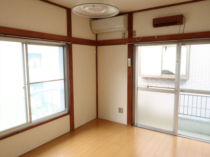 東京都世田谷区喜多見8(アパート)の賃貸物件の居間