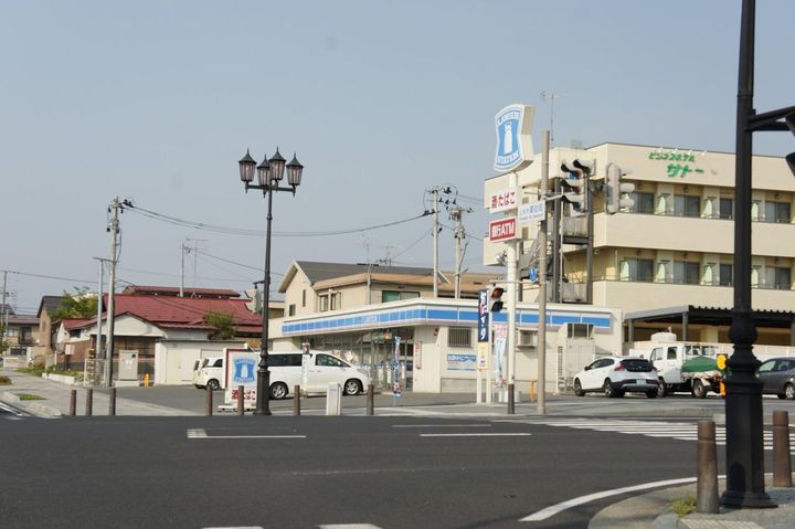 アーバンスクウェアの周辺